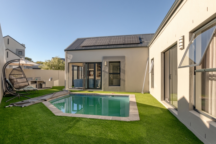 3 Bedroom Property for Sale in Aan de Wijnlanden Western Cape